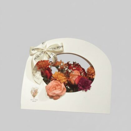 Mixed bloom flower carrier